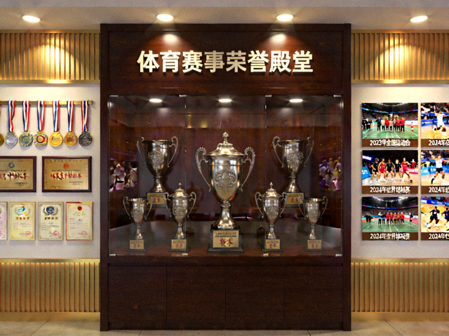 体育赛事奖杯陈列与赛场荣誉展示画面